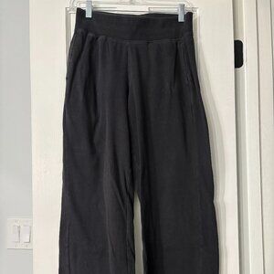 Pact Airplane Pintuck Wide Leg Pant - Black - Size Medium
